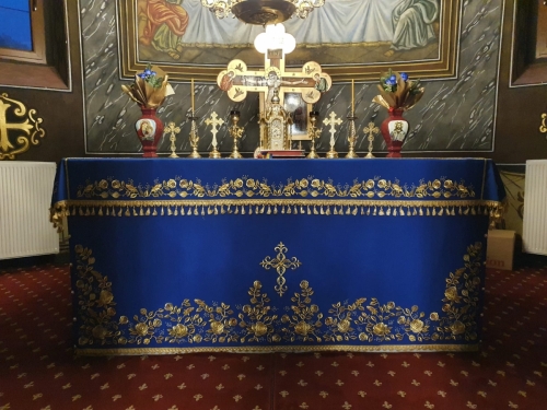 A_Trandafiri_Albastru